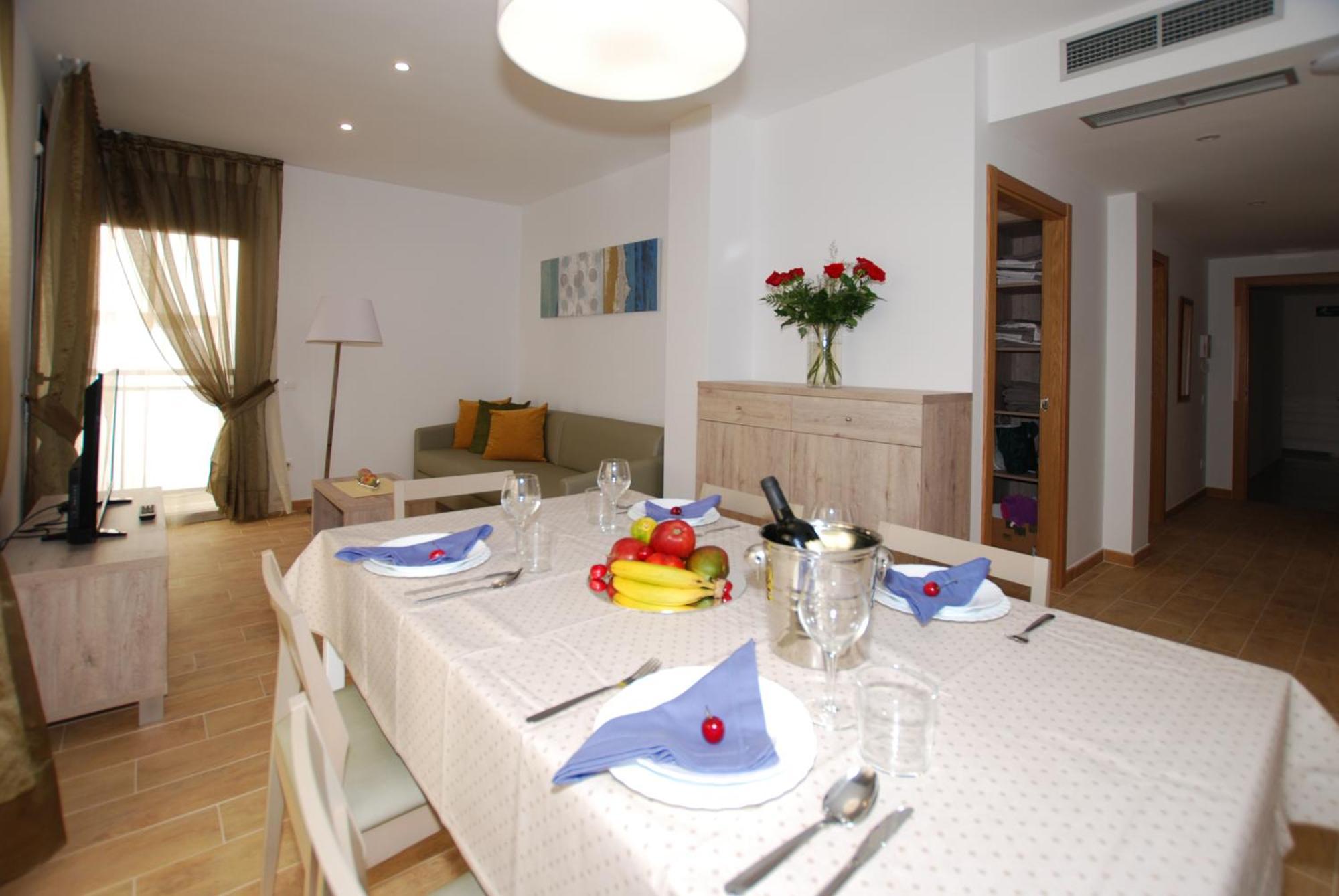 Apartments Gran Vp กัมบริลส์ ภายนอก รูปภาพ