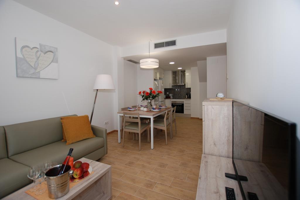 Apartments Gran Vp กัมบริลส์ ภายนอก รูปภาพ