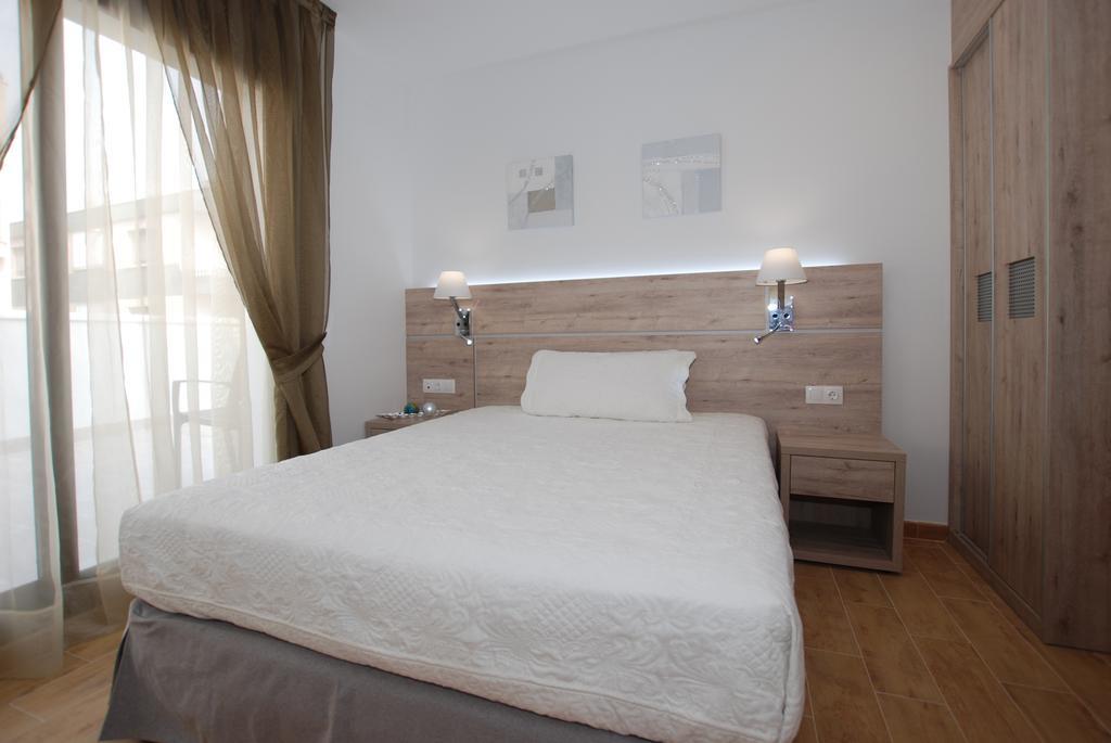 Apartments Gran Vp กัมบริลส์ ภายนอก รูปภาพ