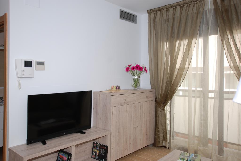 Apartments Gran Vp กัมบริลส์ ภายนอก รูปภาพ